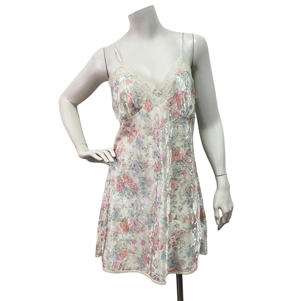 Vintage Escapades Medium Intimates Vintage Floral Lace Trim Slip Dress‎ Lingerie